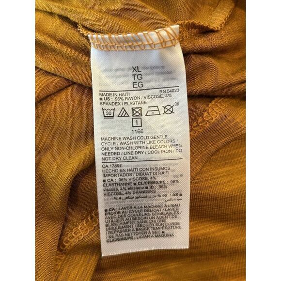 Old Navy Luxe Women's Size XL Athleisure Stretch Sleeveless Tank Top - Picture 5 of 6